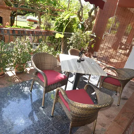 Kuftic - Relax Zone - Quiet Street