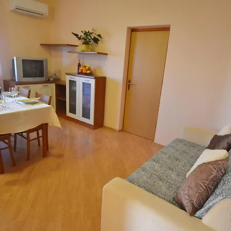 Pensionat Kuftic - Relax Zone - Quiet Street