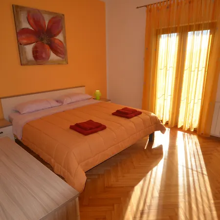 Kuftic - Relax Zone - Quiet Street 3*
